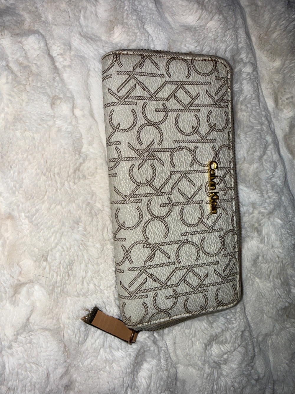 Calvin Klein Cream/Tan Monogram Zip Wallet with Gold Logo large wallet